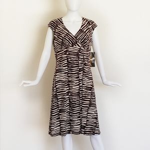 WOMEN'S SLEEVELESS DRESS | NEW